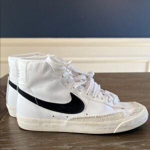 Nike Blazer Mid 77 White and Black